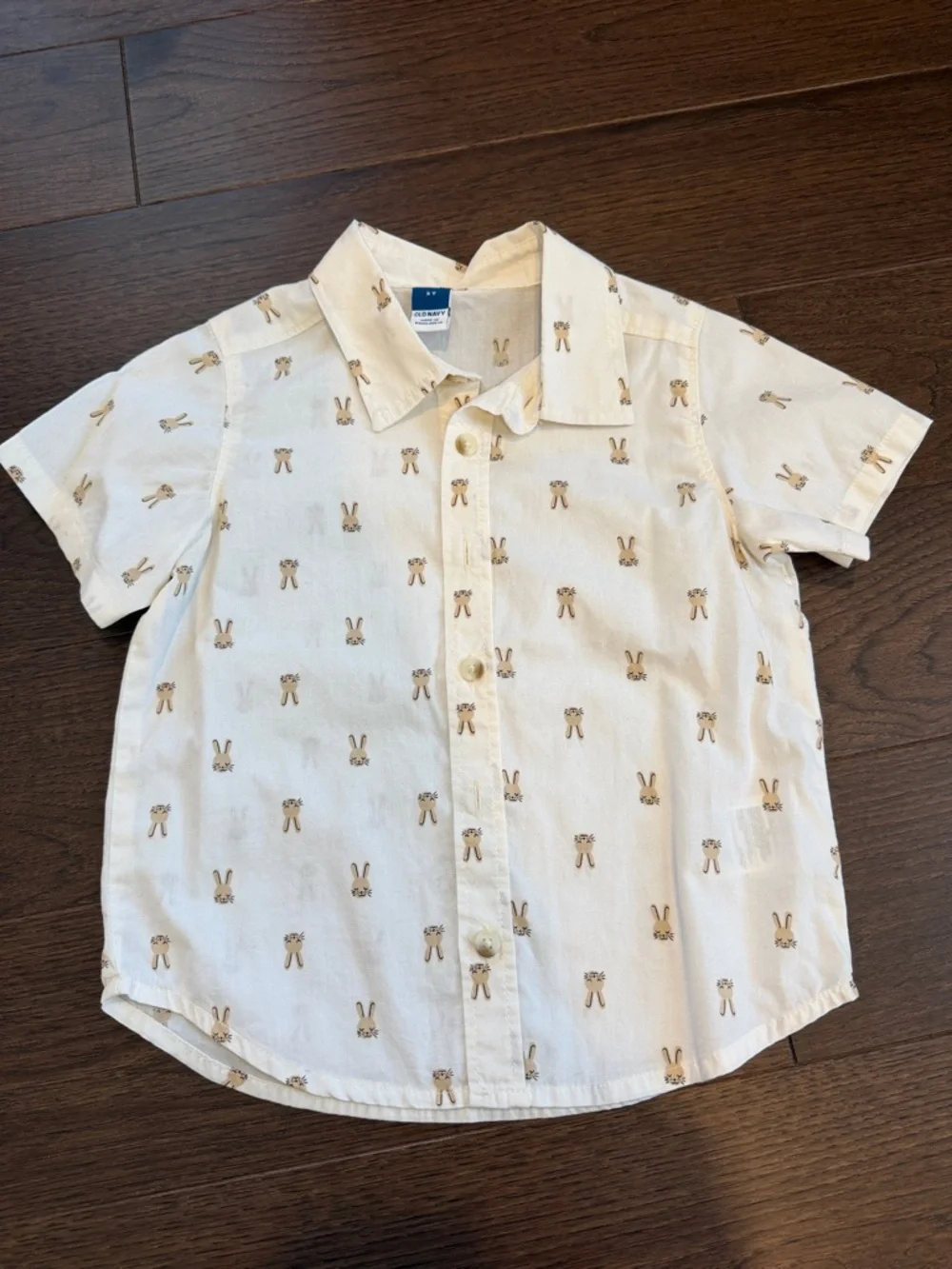 Old Navy Bunny Print Short-Sleeve Button-Up Shirt Size 3T - C39-005
